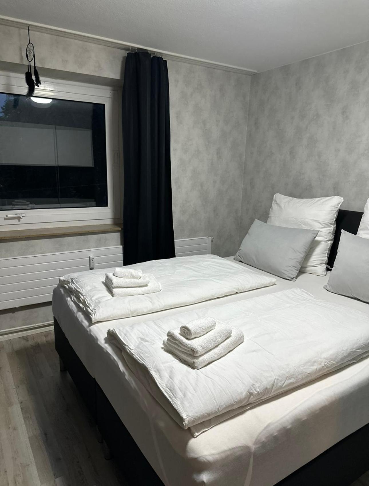 Fewo Am Deich 1 Zentral Mit Stadtblick Und Kontaktloser Check In Бремерхавен Екстериор снимка