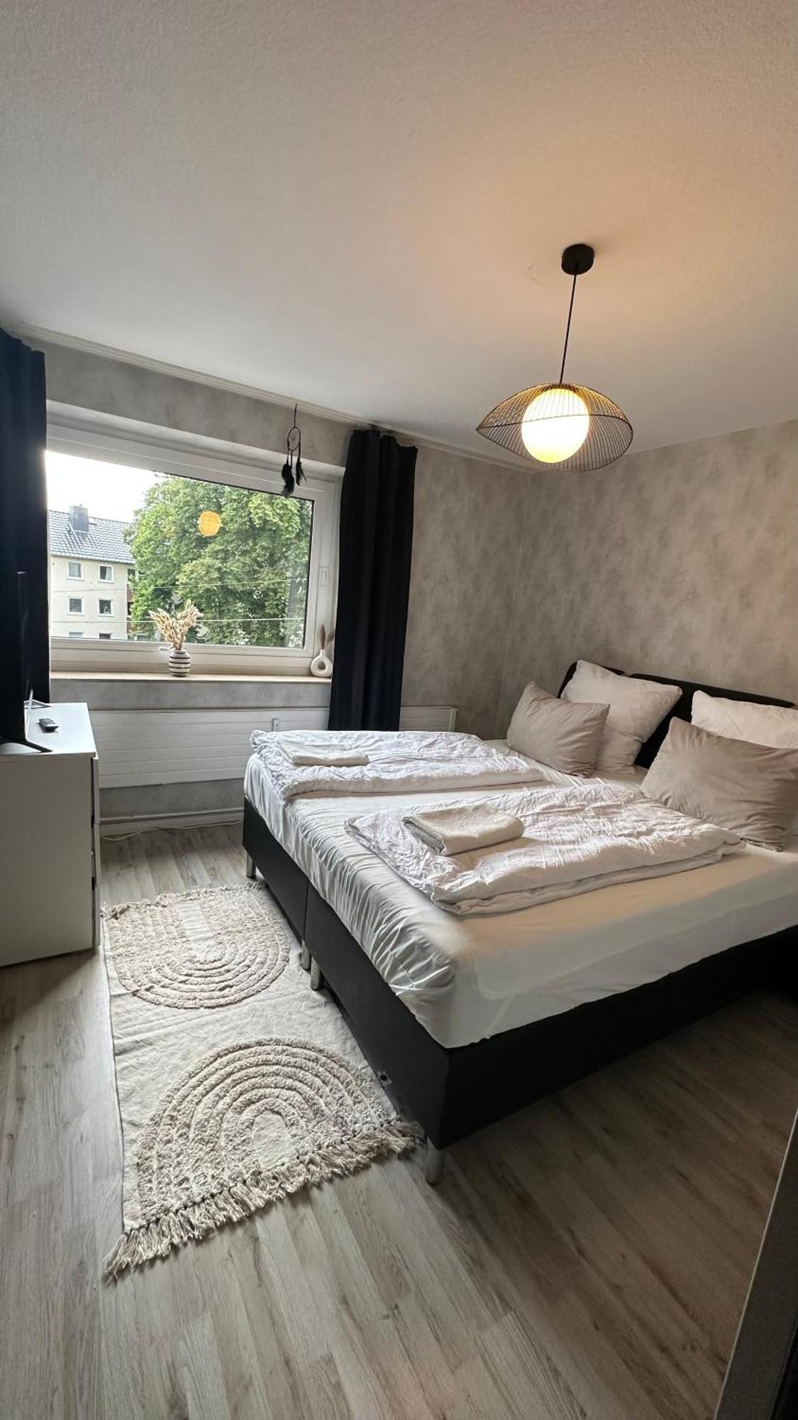 Fewo Am Deich 1 Zentral Mit Stadtblick Und Kontaktloser Check In Бремерхавен Екстериор снимка