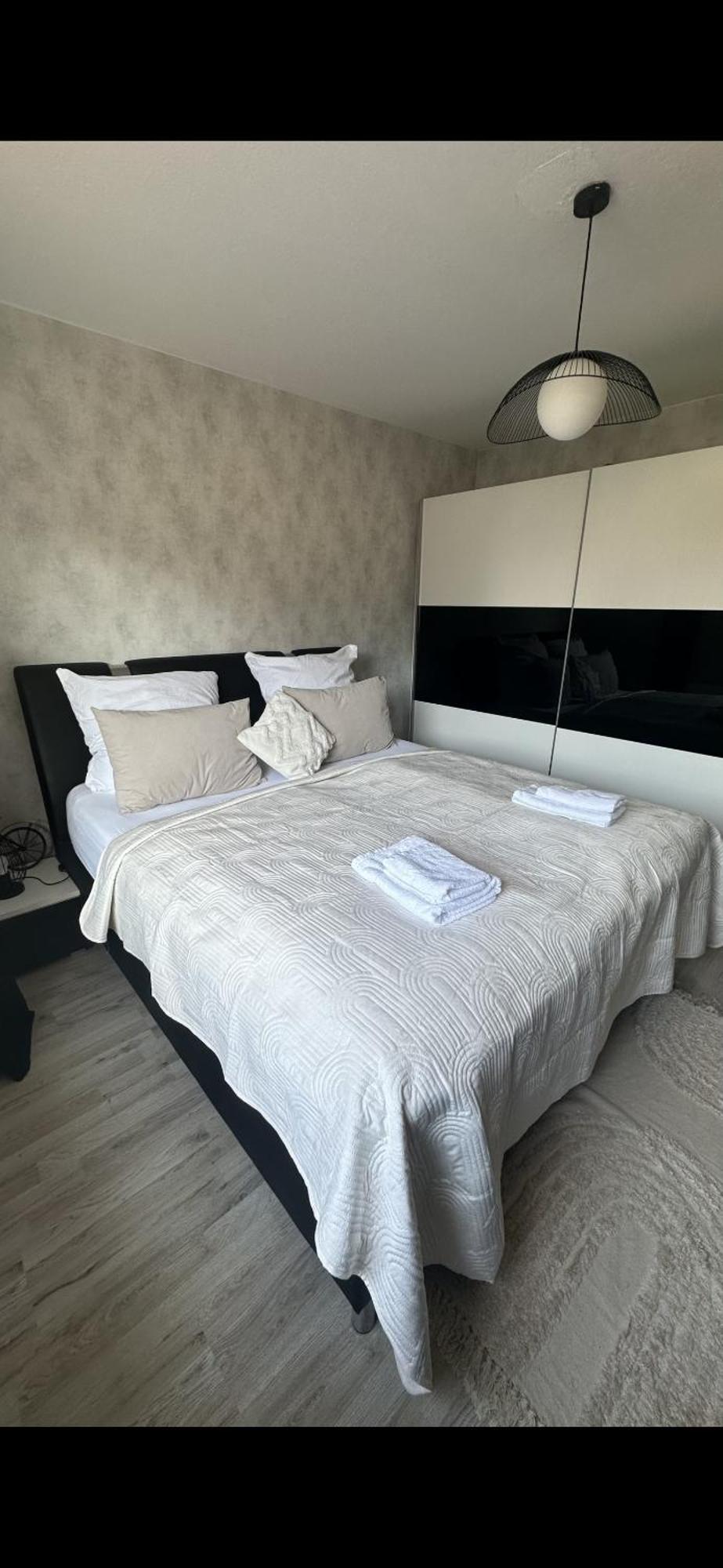 Fewo Am Deich 1 Zentral Mit Stadtblick Und Kontaktloser Check In Бремерхавен Екстериор снимка